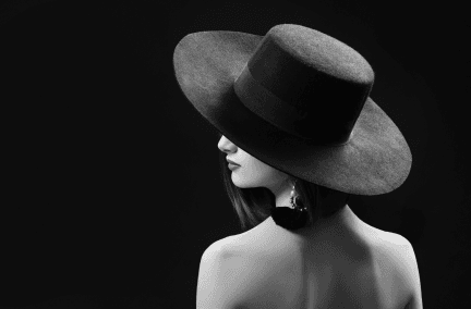 woman wearing hat